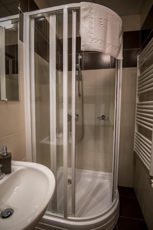 Mokka Apartman Szegedin Exterior foto
