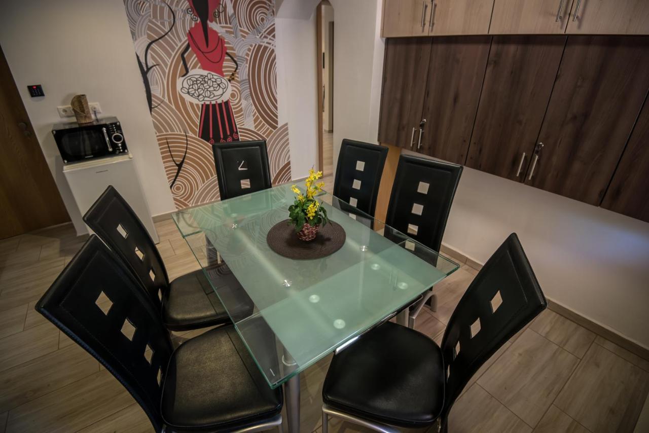 Mokka Apartman Szegedin Exterior foto