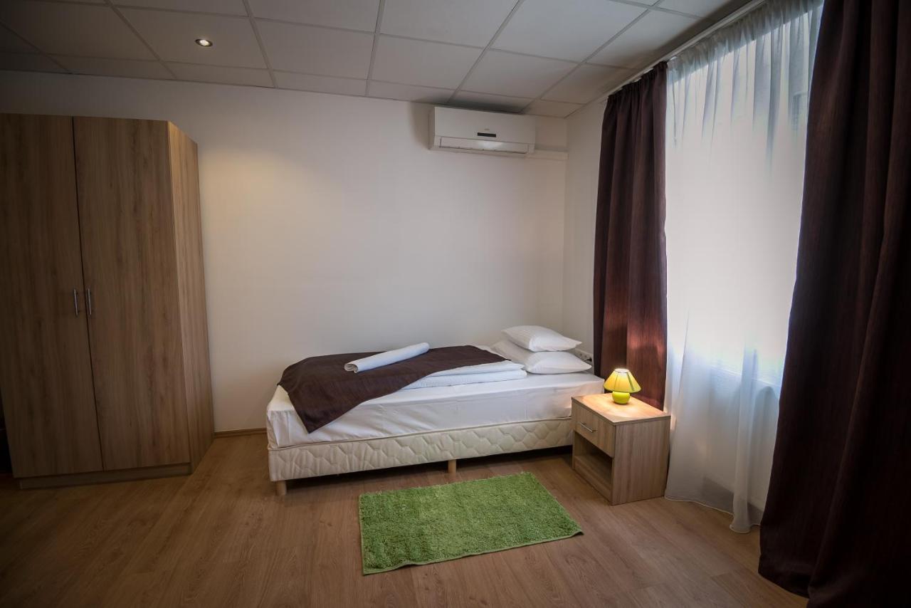 Mokka Apartman Szegedin Exterior foto