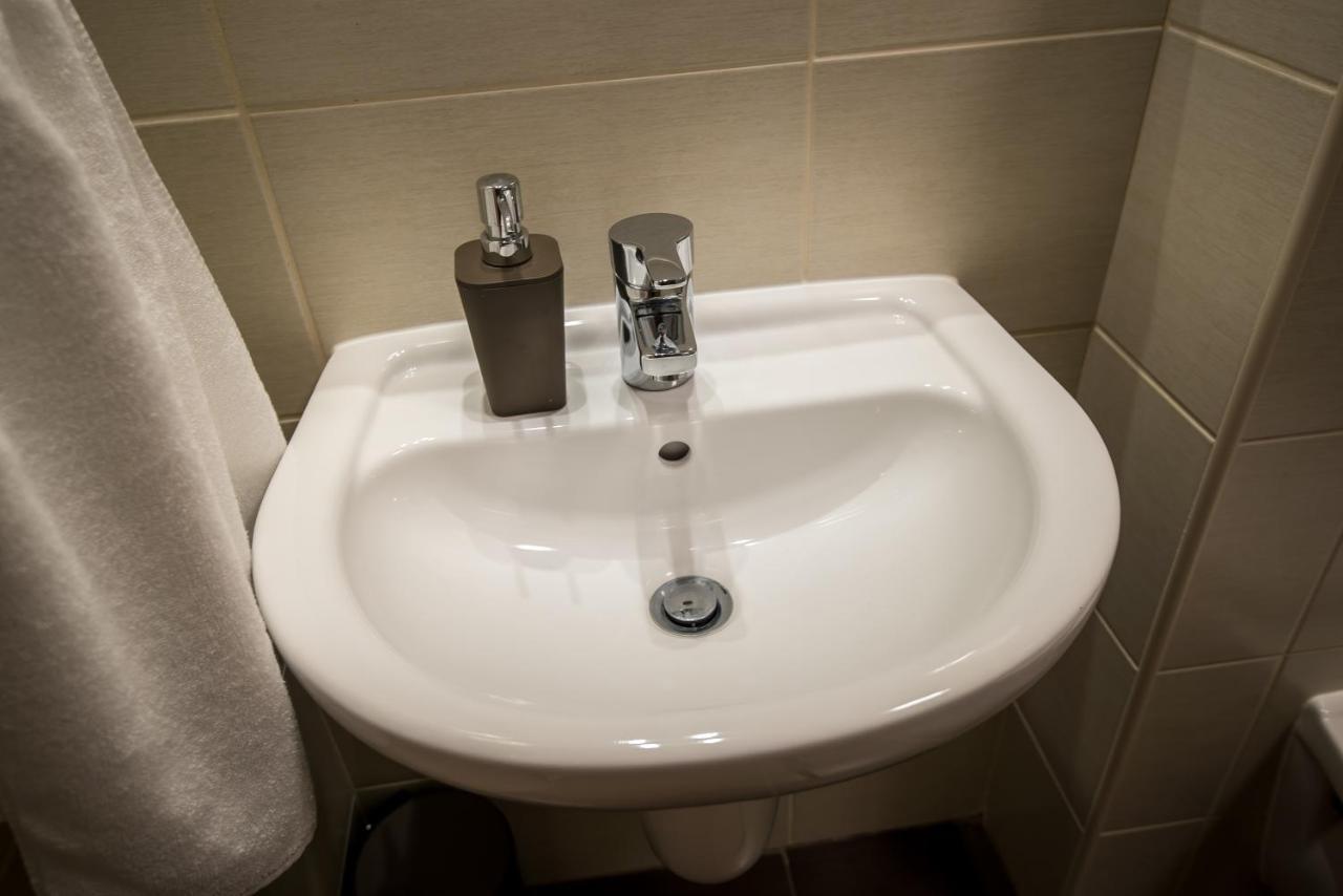 Mokka Apartman Szegedin Exterior foto