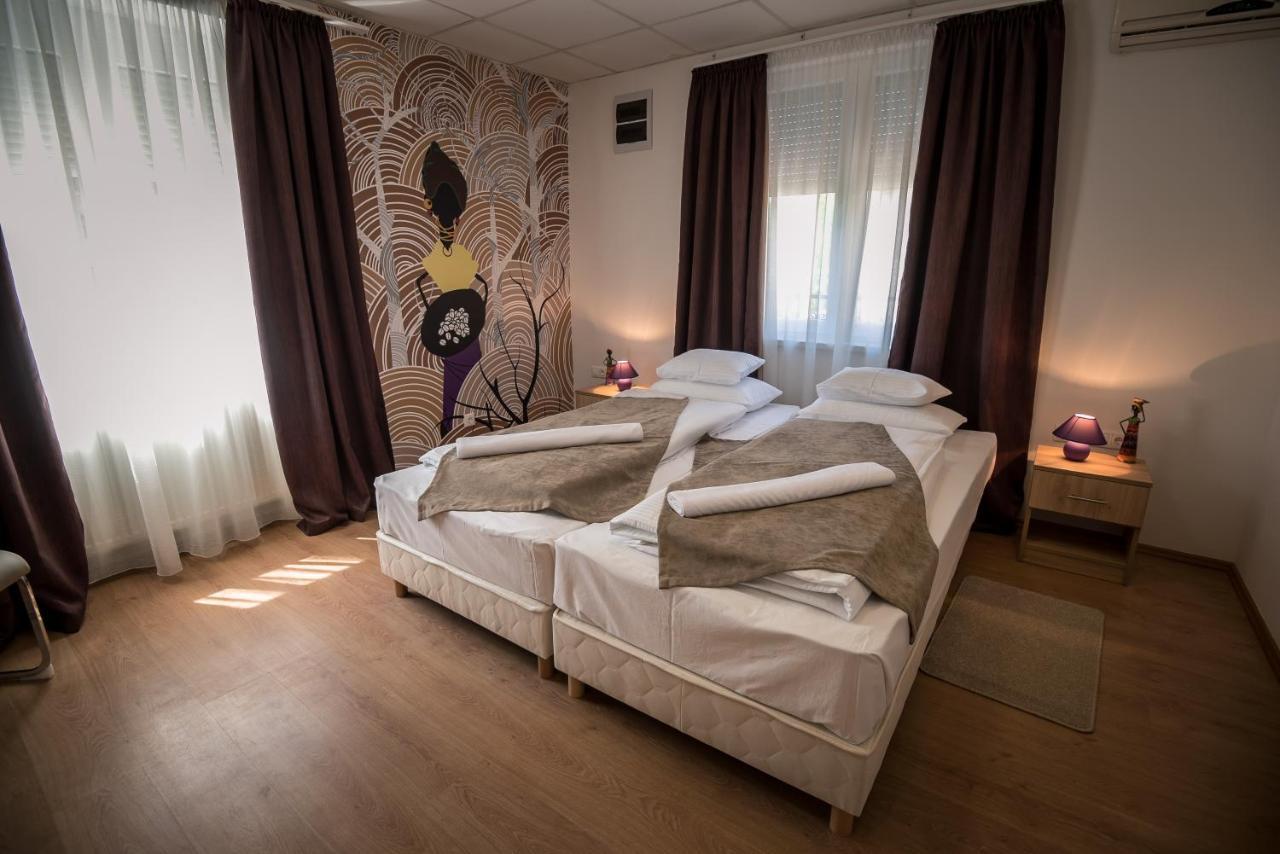 Mokka Apartman Szegedin Exterior foto