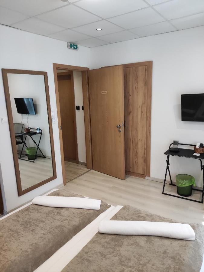 Mokka Apartman Szegedin Exterior foto
