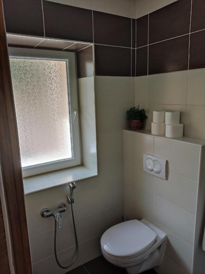 Mokka Apartman Szegedin Exterior foto