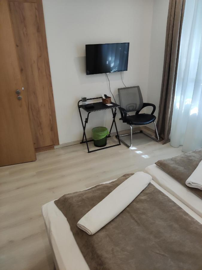 Mokka Apartman Szegedin Exterior foto